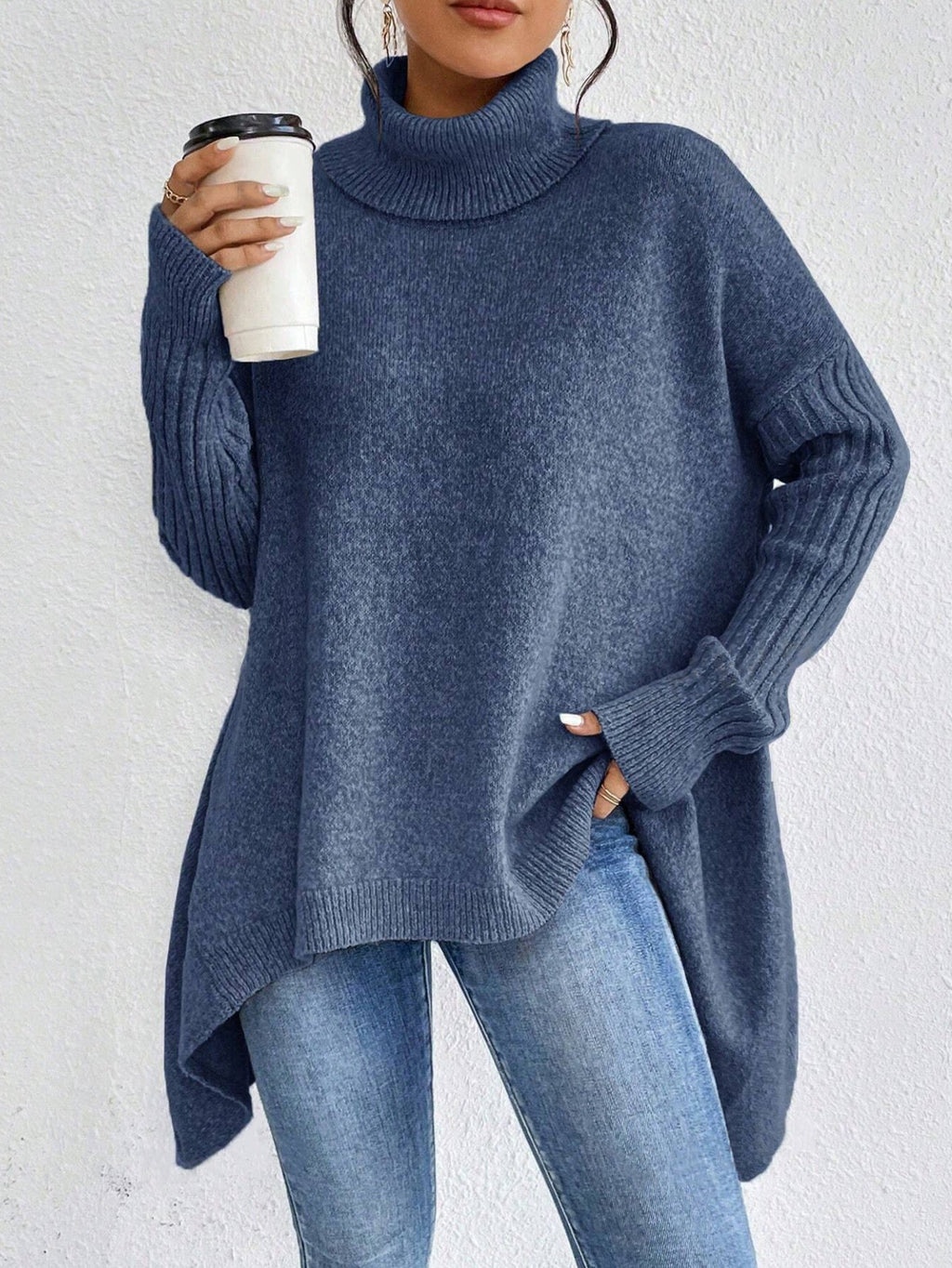 Francisca | Camisola de Gola Alta Irregular em Malha Grossa