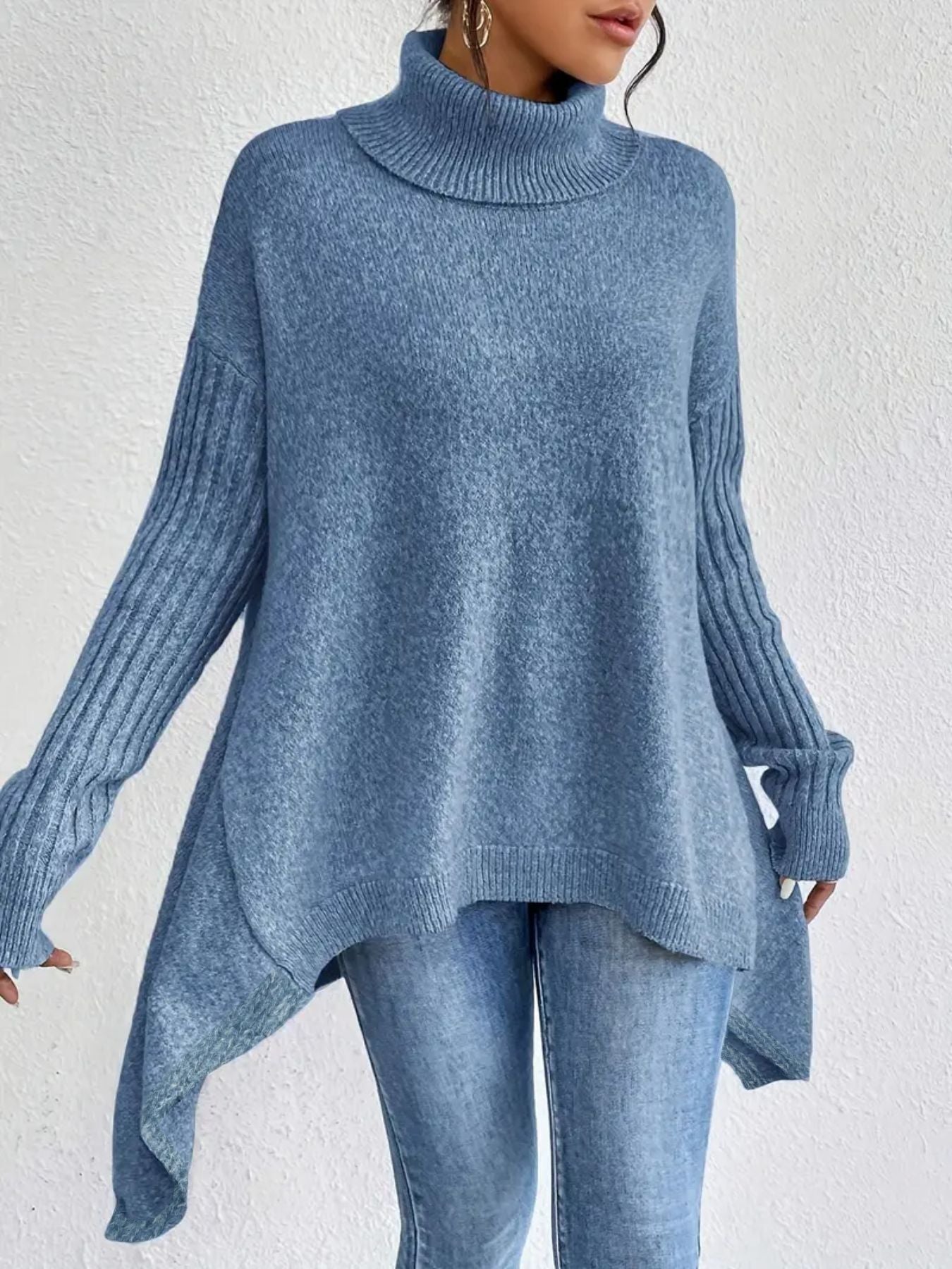 Francisca | Camisola de Gola Alta Irregular em Malha Grossa